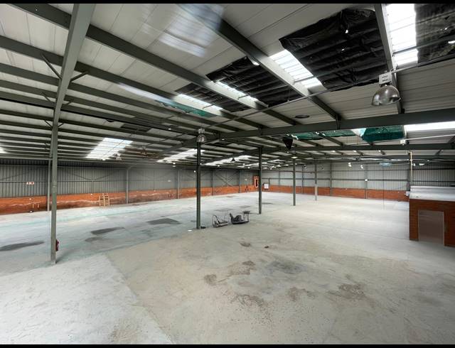 3,189M² WAREHOUSE FOR SALE IN RANDJESPARK